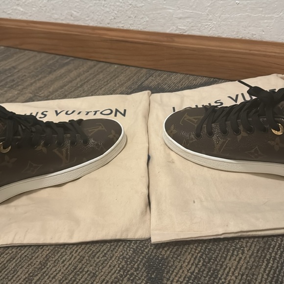 Louis Vuitton Frontrow Sneaker sz 8 women - Picture 5 of 7